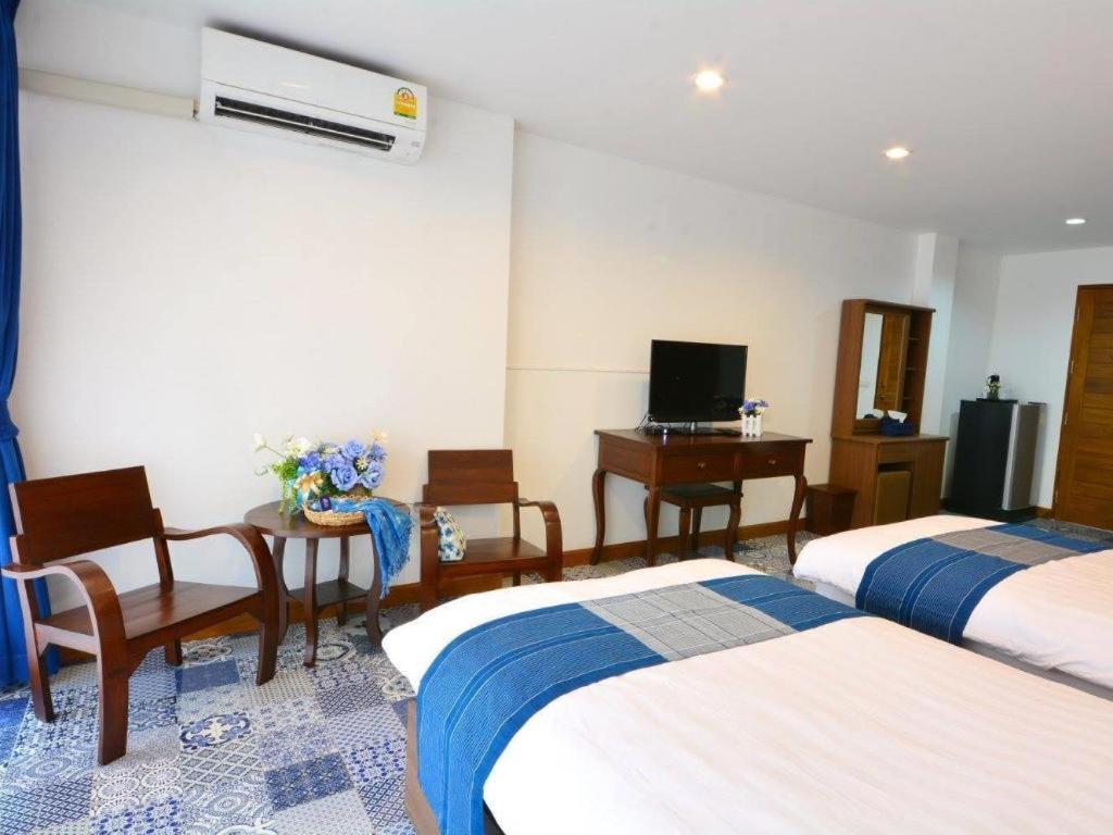 The Indigo House Phrae Hotel Exterior photo